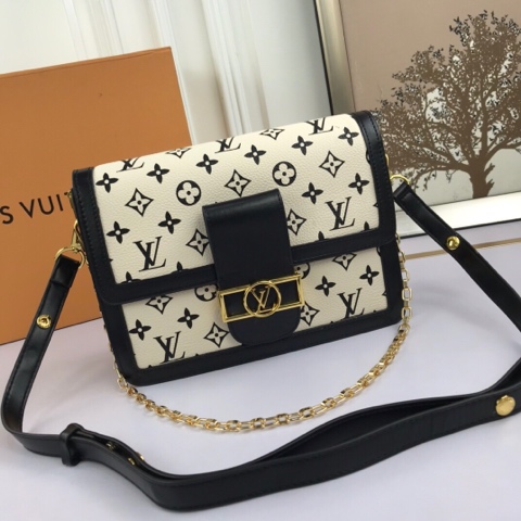 LV  M43500 Monogram White